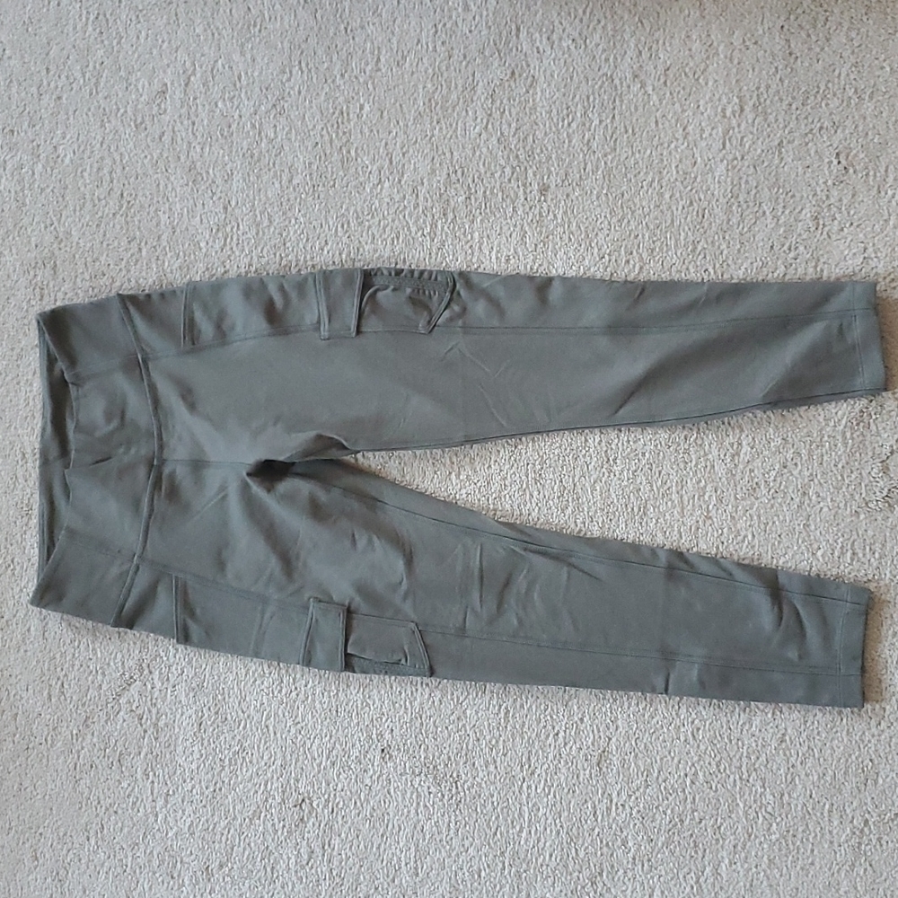 Lululemon cargo leggings